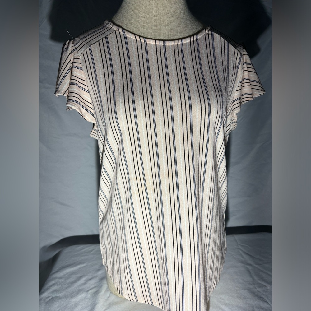Pink lines blouse with ruffled sleeves  (M)